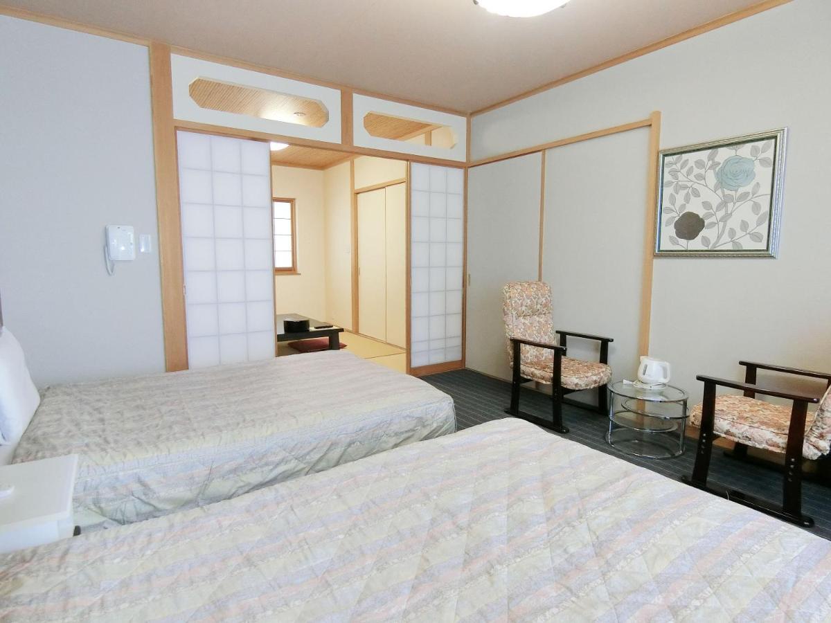 Yurakuan Miyazaki Hotel Eksteriør billede