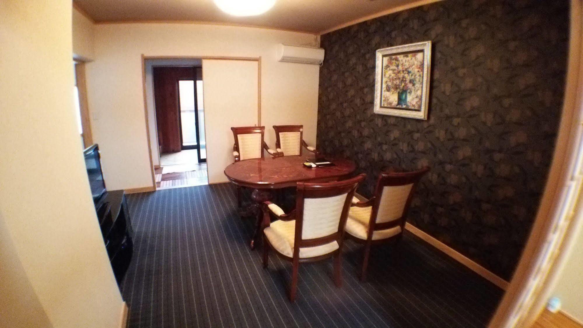 Yurakuan Miyazaki Hotel Eksteriør billede